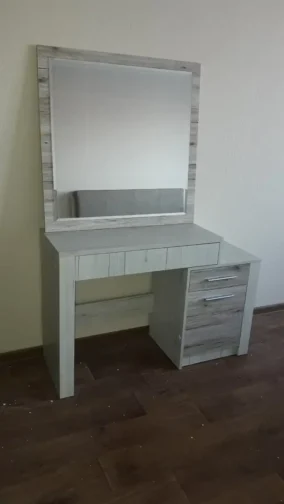 "Кім"
