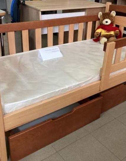 "Cанні"  бук \ масив