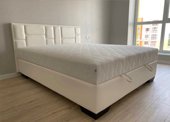 "Eмоушн" ліжко з матрасом і коробом на постіль